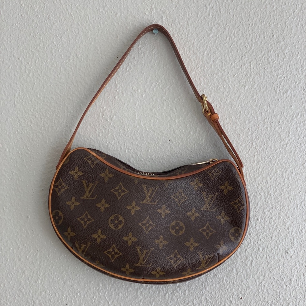 Louis Vuitton Monogram Croissant Pm Handbag